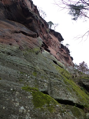   Ostwand